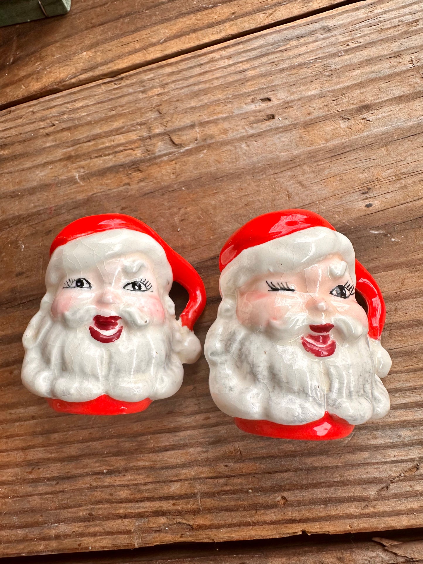 Santa Claus Salt And Pepper Shaker Set