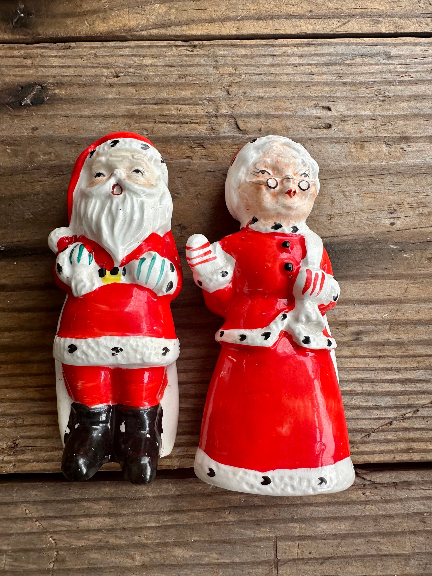 Mr And Mrs Santa Claus Salt And Pepper Shaker Set Japan