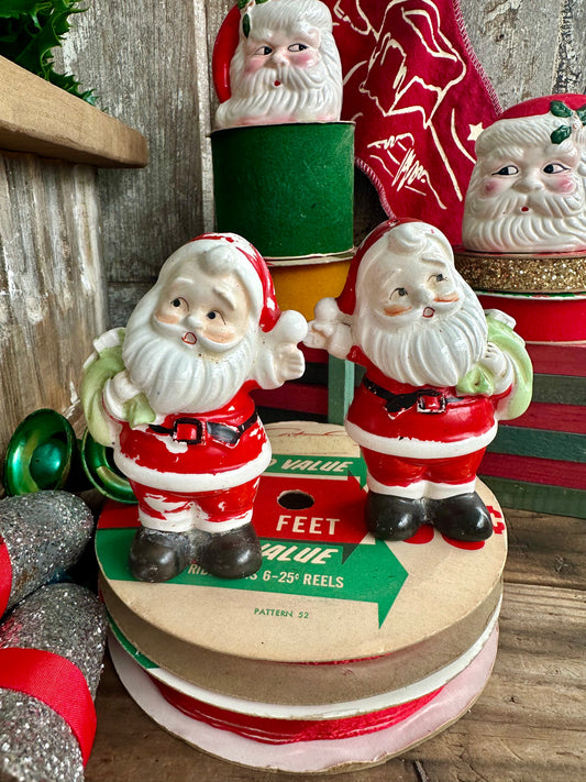 Santa Claus Salt And Pepper Shaker Set Japan