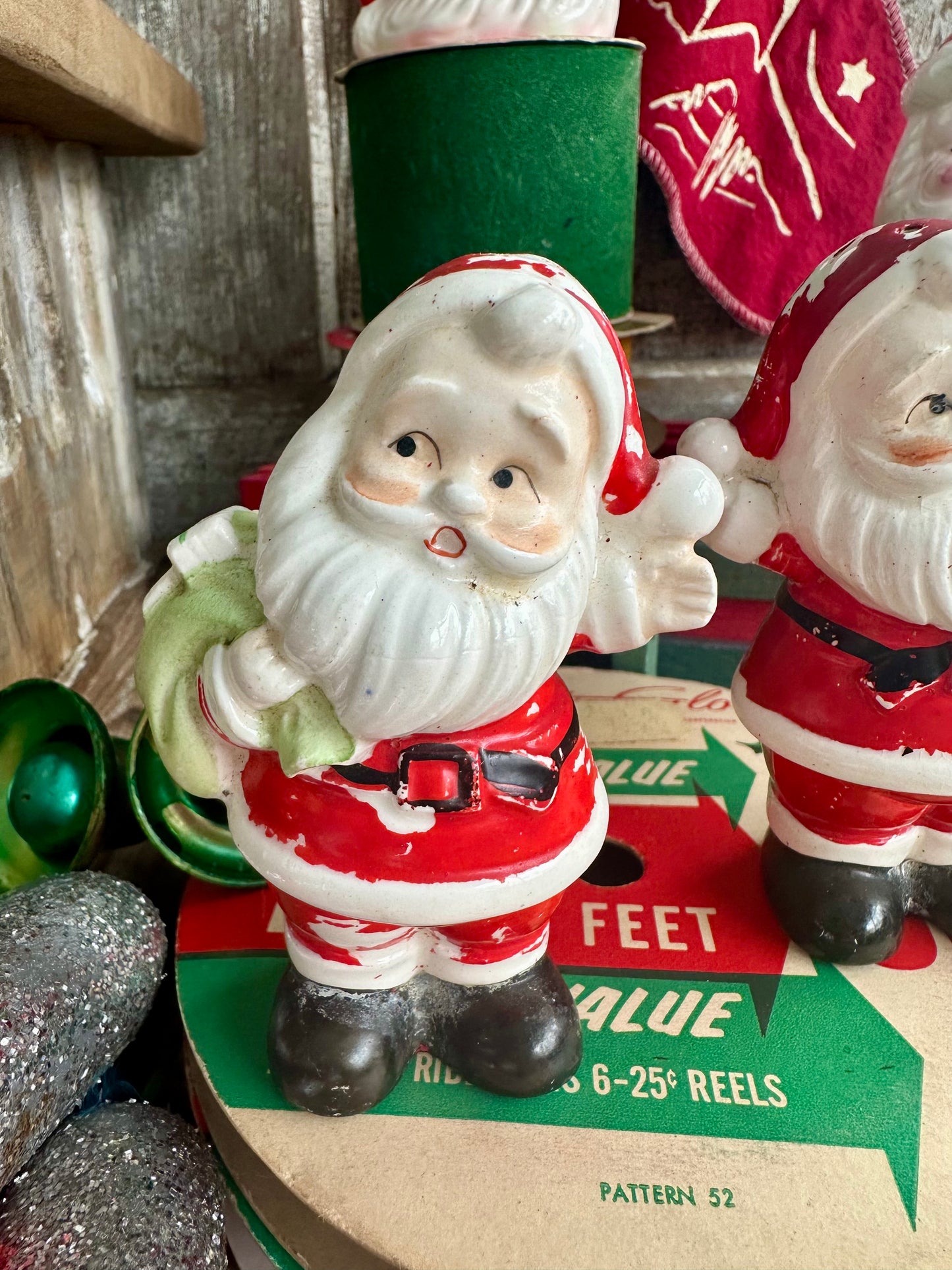 Santa Claus Salt And Pepper Shaker Set Japan