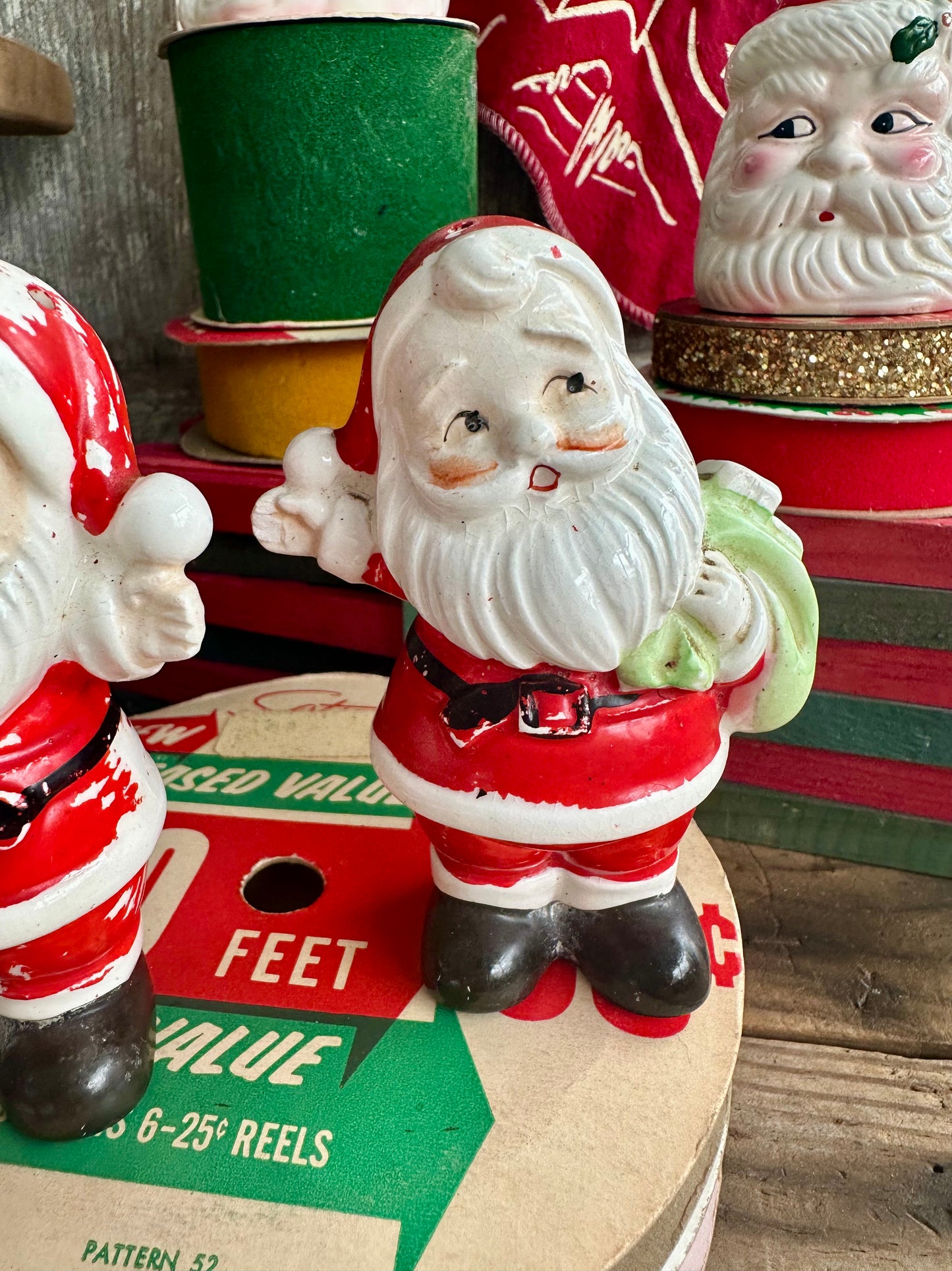 Santa Claus Salt And Pepper Shaker Set Japan