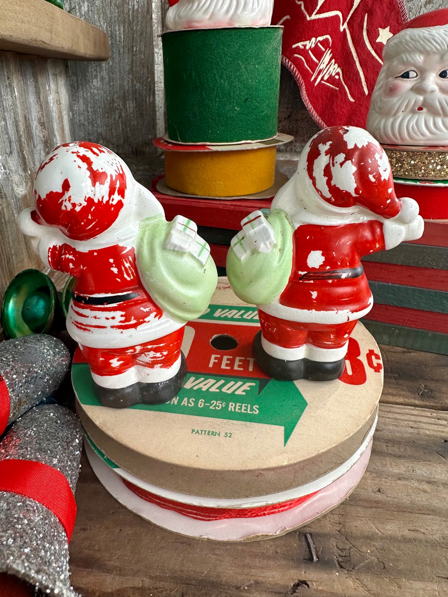 Santa Claus Salt And Pepper Shaker Set Japan