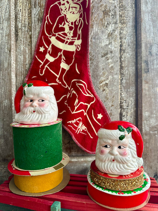 Santa Clause Salt and Pepper Shaker Set